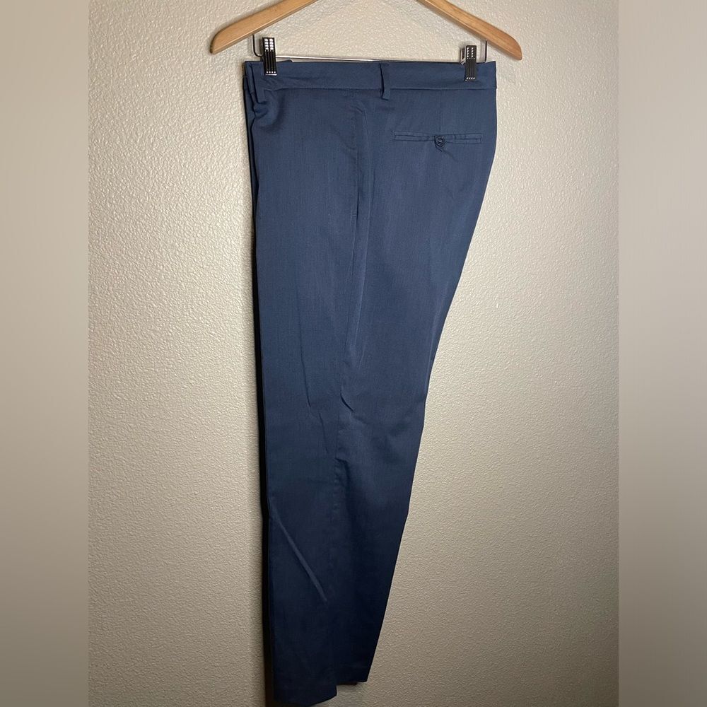 Van Heusen Men Blue Flex Slim Fit Slacks Size 36x30